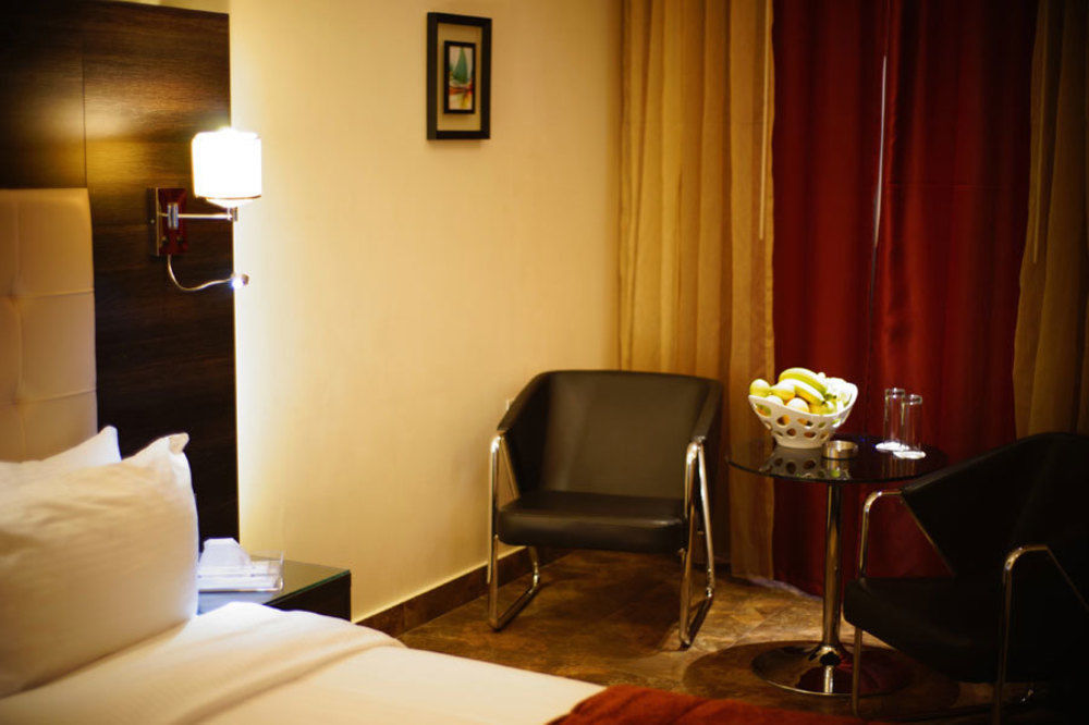 Hotel Xperience Джуния Екстериор снимка